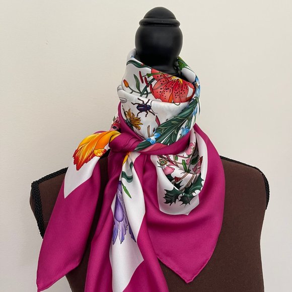 New Gucci Scarf Iconic Floral Print Silk Wrap with Gucci Gift Box - Picture 13 of 16